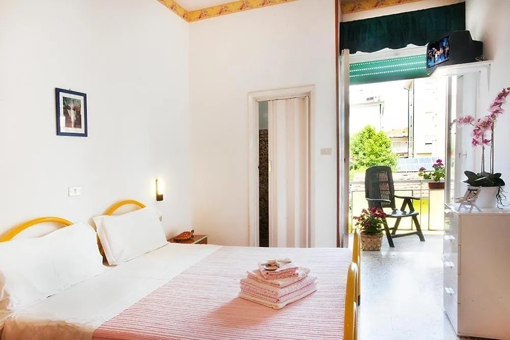 Hotel Des Bains Rimini 2*,  Italy