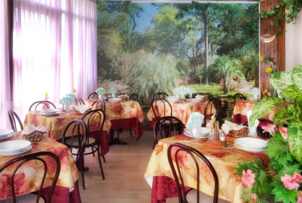 **  Hotel Des Bains Rimini Italy